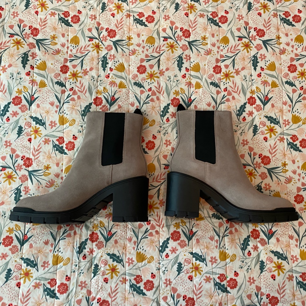 🍁NEW🍁 Marc Fisher LTD Vanlisa Chelsea Boot - Picture 6 of 11